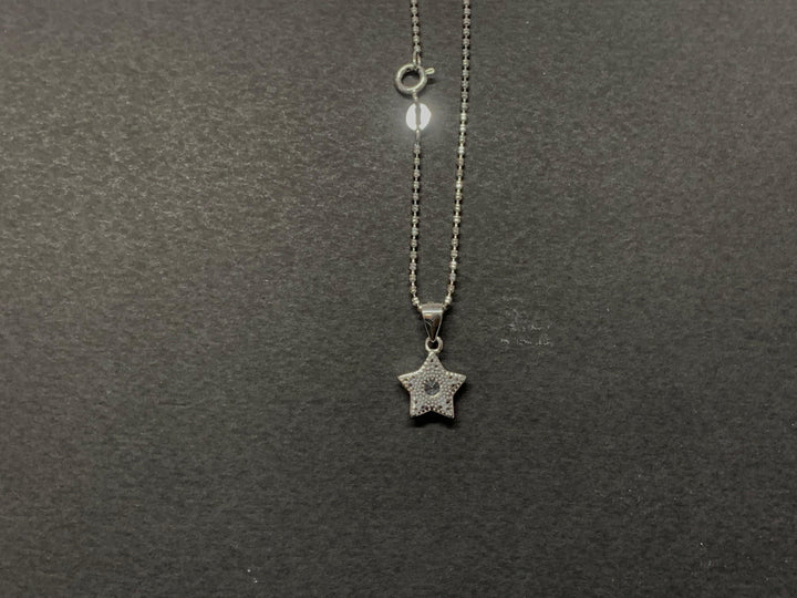 STAR PENDANT NECKLACE WITH CHAIN