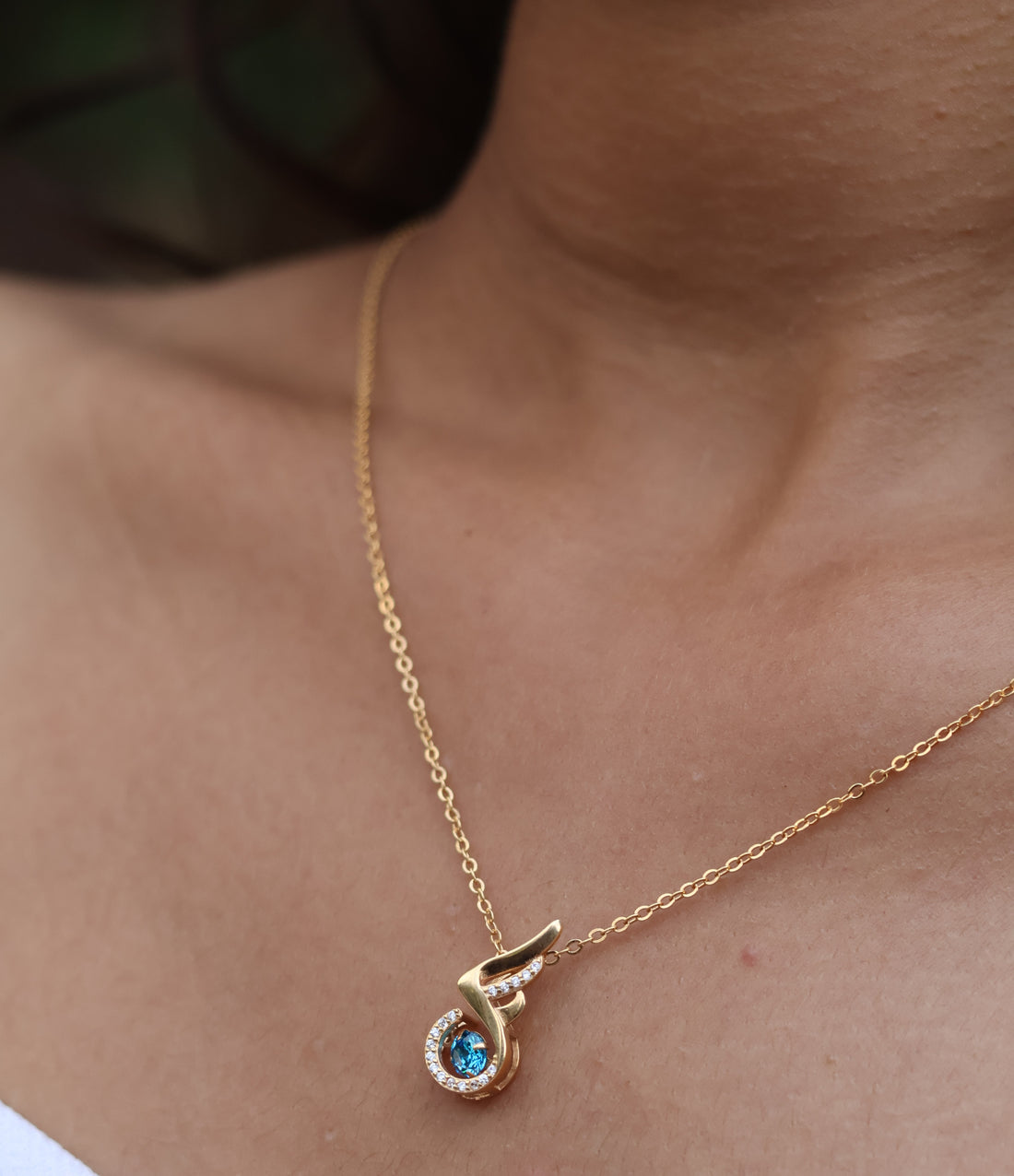 CELESTIAL SWIRL DIAMOND PENDANT WITH CHAIN