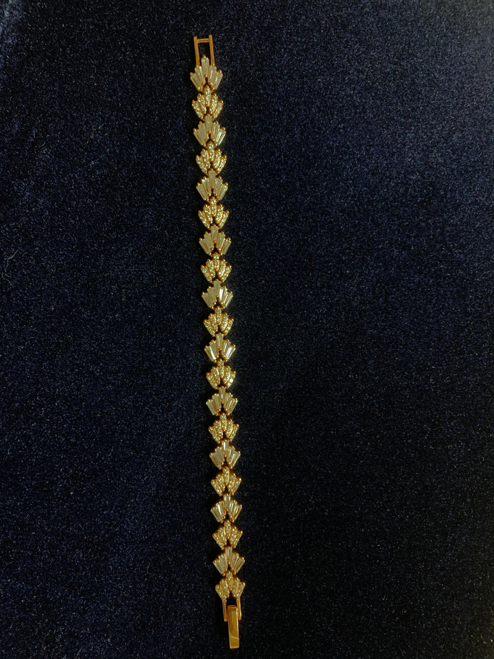 OPULEAF DIAMOND BRACELET